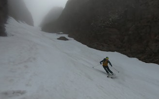 12 Alex Watt Skiing Castlegate Gully in poor visibility.jpg